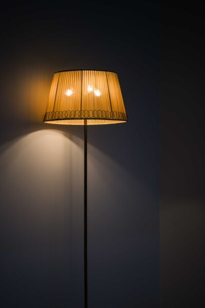 Mauri Almari floor lamp by Idman at Studio Schalling