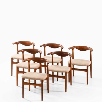 Knud Færch dining chairs model SM 521 at Studio Schalling
