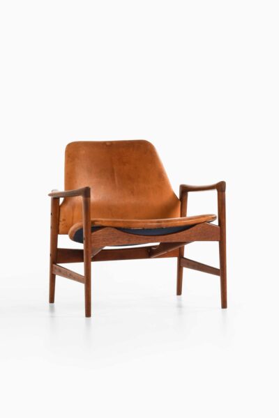 Ib Kofod-Larsen easy chair model Holte at Studio Schalling