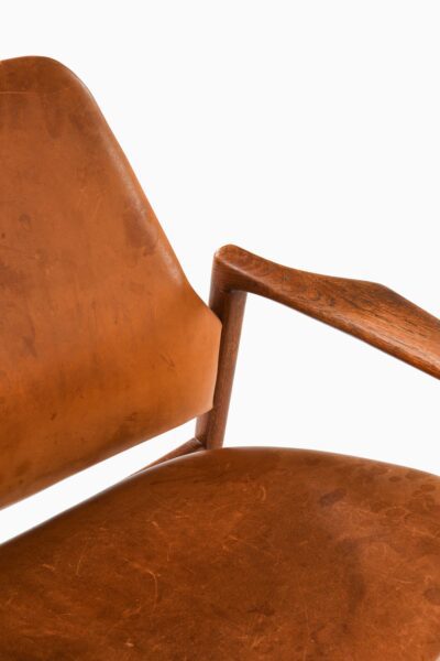 Ib Kofod-Larsen easy chair model Holte at Studio Schalling