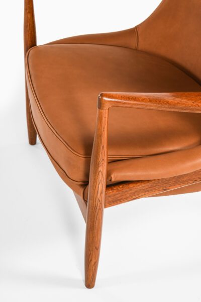 Ib Kofod-Larsen high-backed seal chair at Studio Schalling