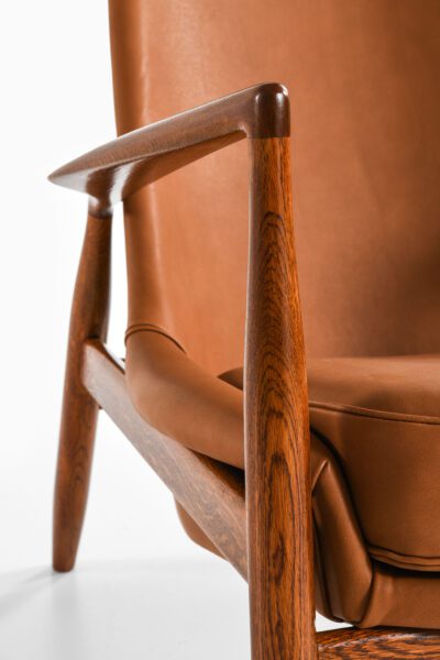 Ib Kofod-Larsen high-backed seal chair at Studio Schalling